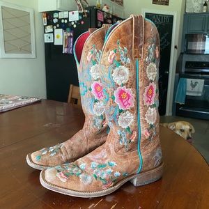 macie bean rose garden